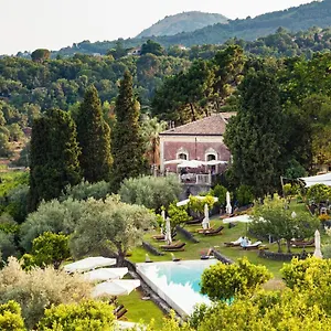 Monaci Delle Terre Nere ***** Zafferana Etnea